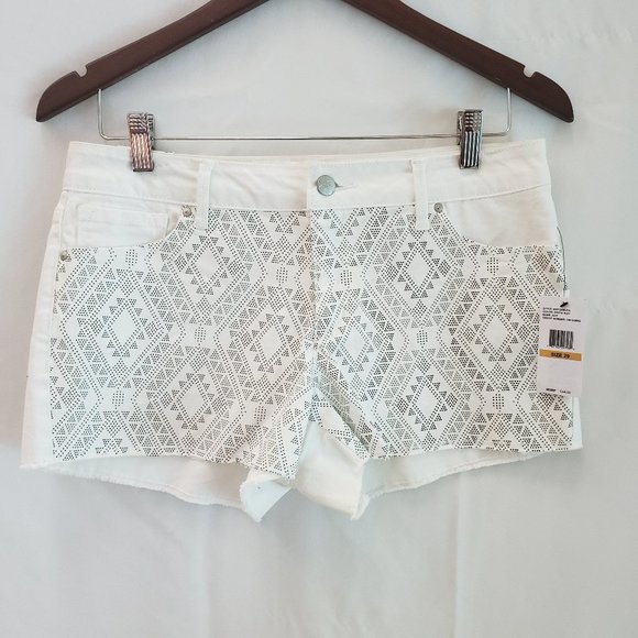 Jessica Simpson - White Jean Shorts w/ Dot Detail - Picture 1 of 7